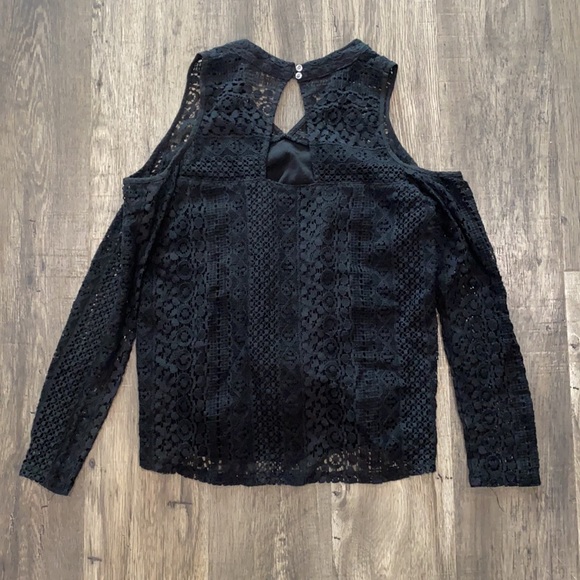 Dressy Black Laced Long Sleeve - Picture 4 of 4